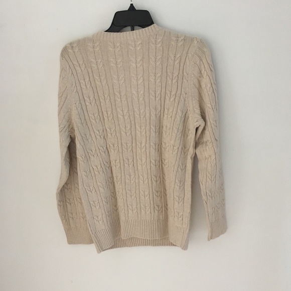 🌟NWT Beige Classic Cotton Cable, V-neck Sweater - Picture 2 of 6